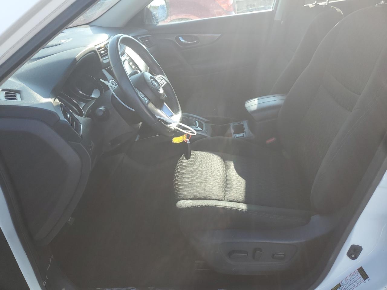 2017 NISSAN ROGUE