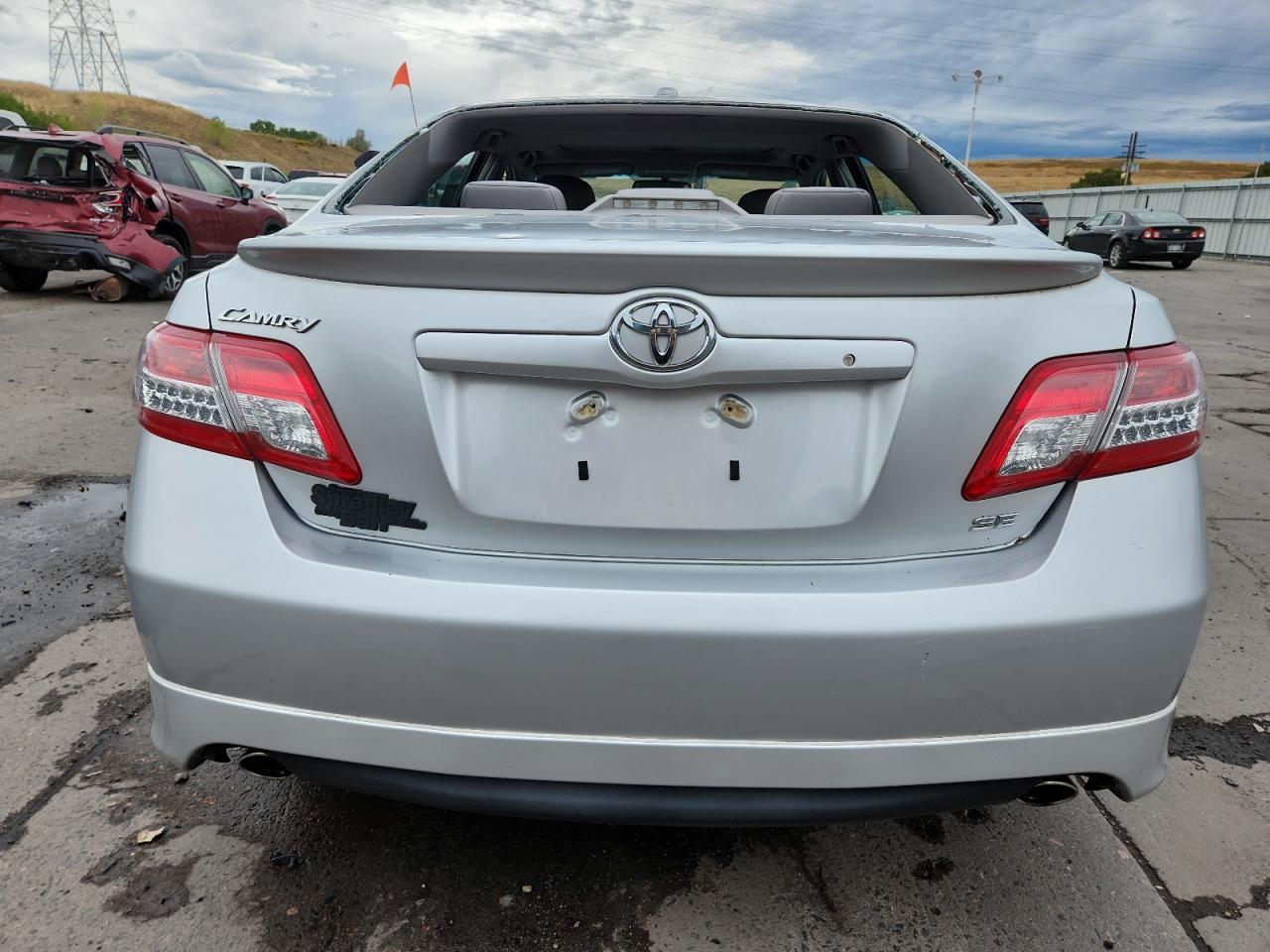 2011 TOYOTA CAMRY