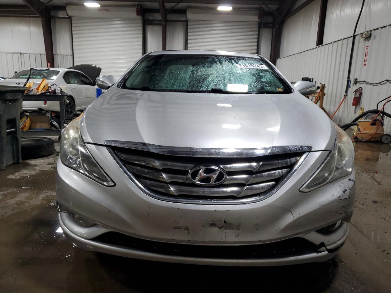 2011 HYUNDAI SONATA