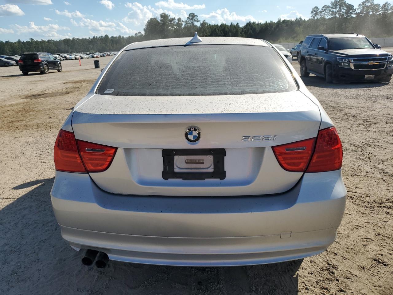 2011 BMW 3 SERIES