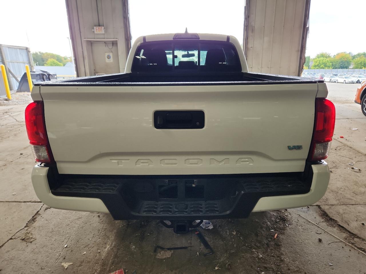 2016 TOYOTA TACOMA