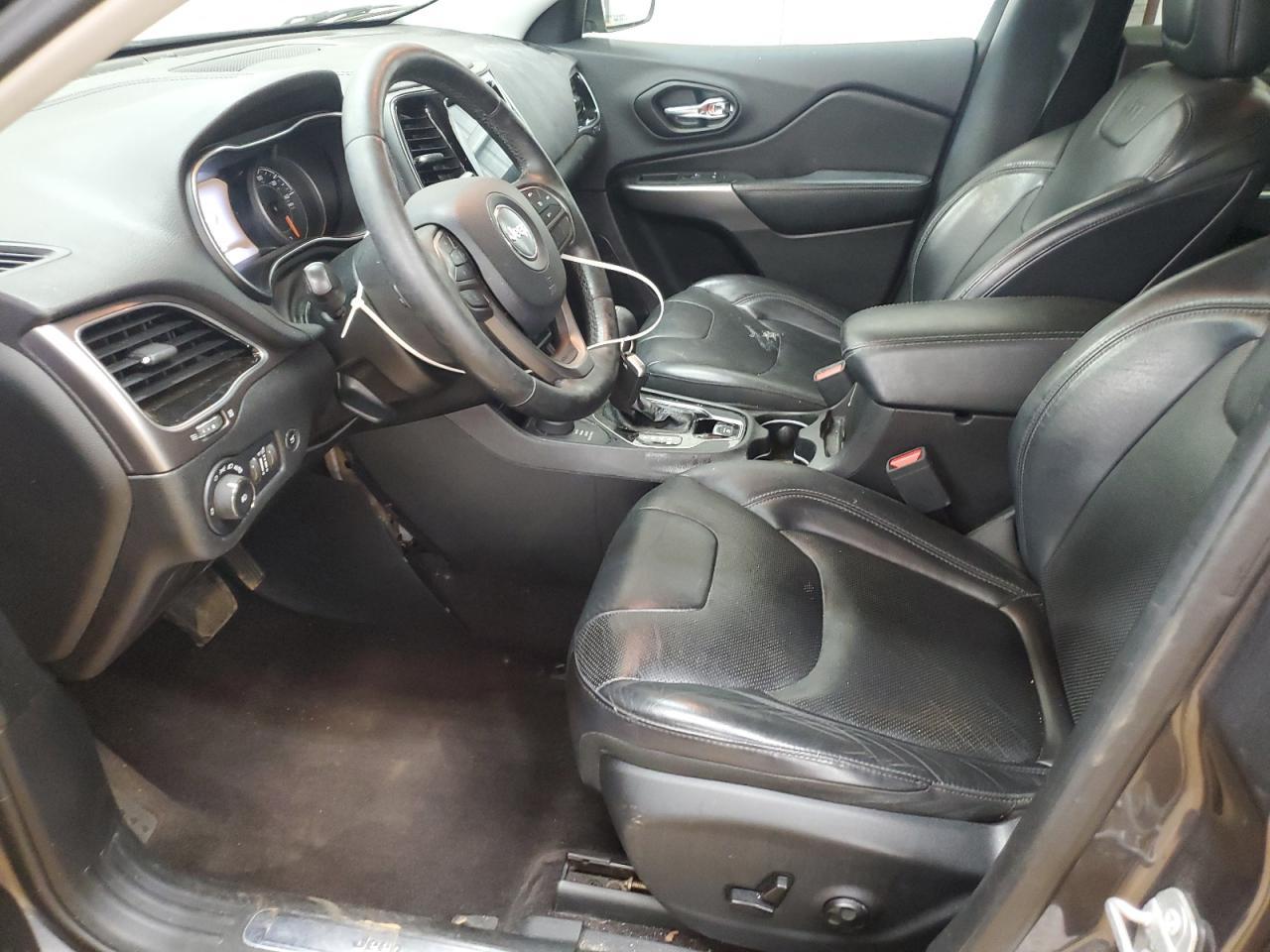 2019 JEEP CHEROKEE