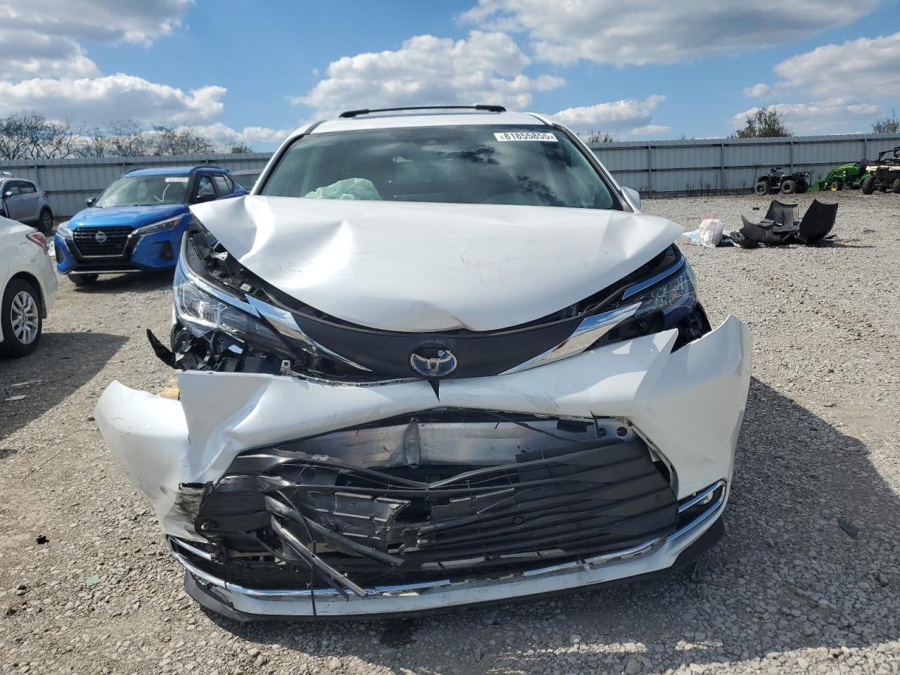 2023 TOYOTA SIENNA
