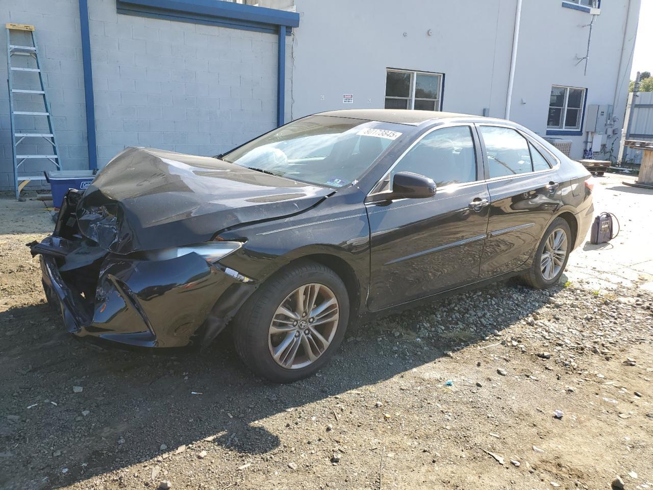2017 TOYOTA CAMRY