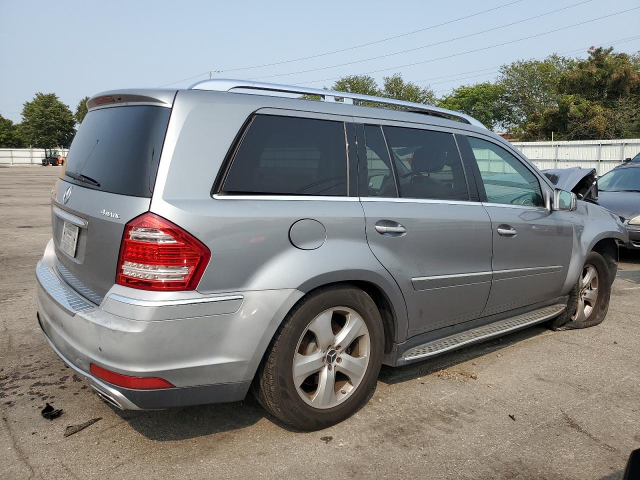 2011 MERCEDES-BENZ GL-Class