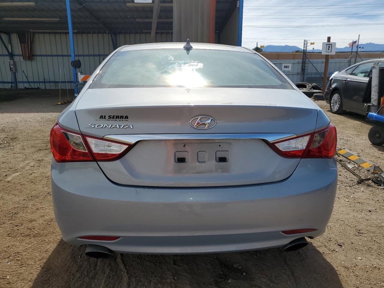 2011 HYUNDAI SONATA