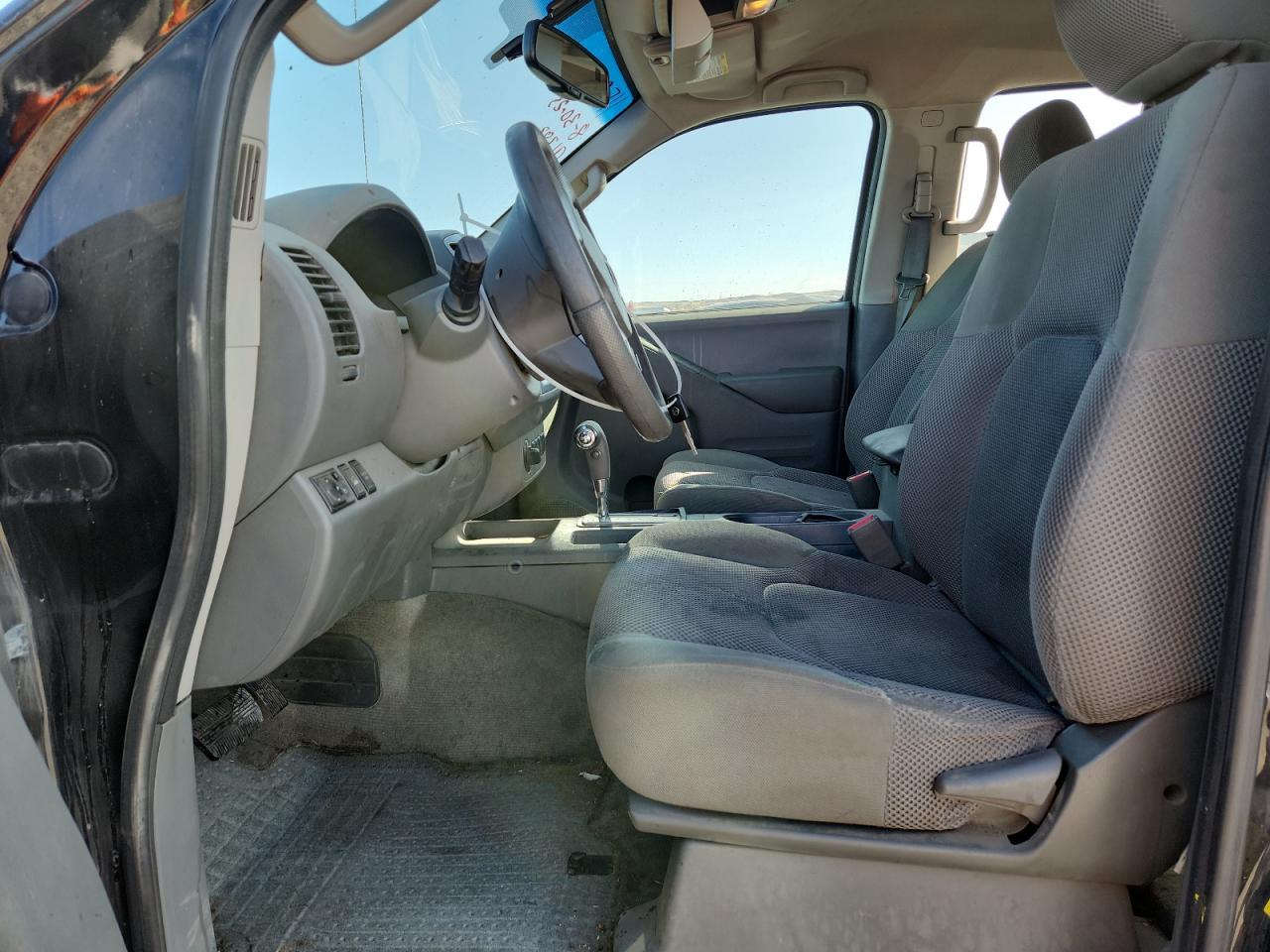 2015 NISSAN Frontier