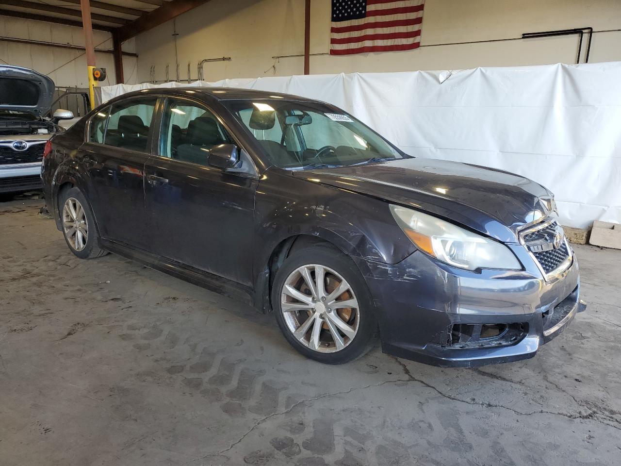 2013 SUBARU Legacy
