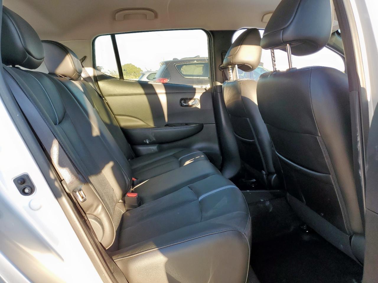 2019 NISSAN LEAF