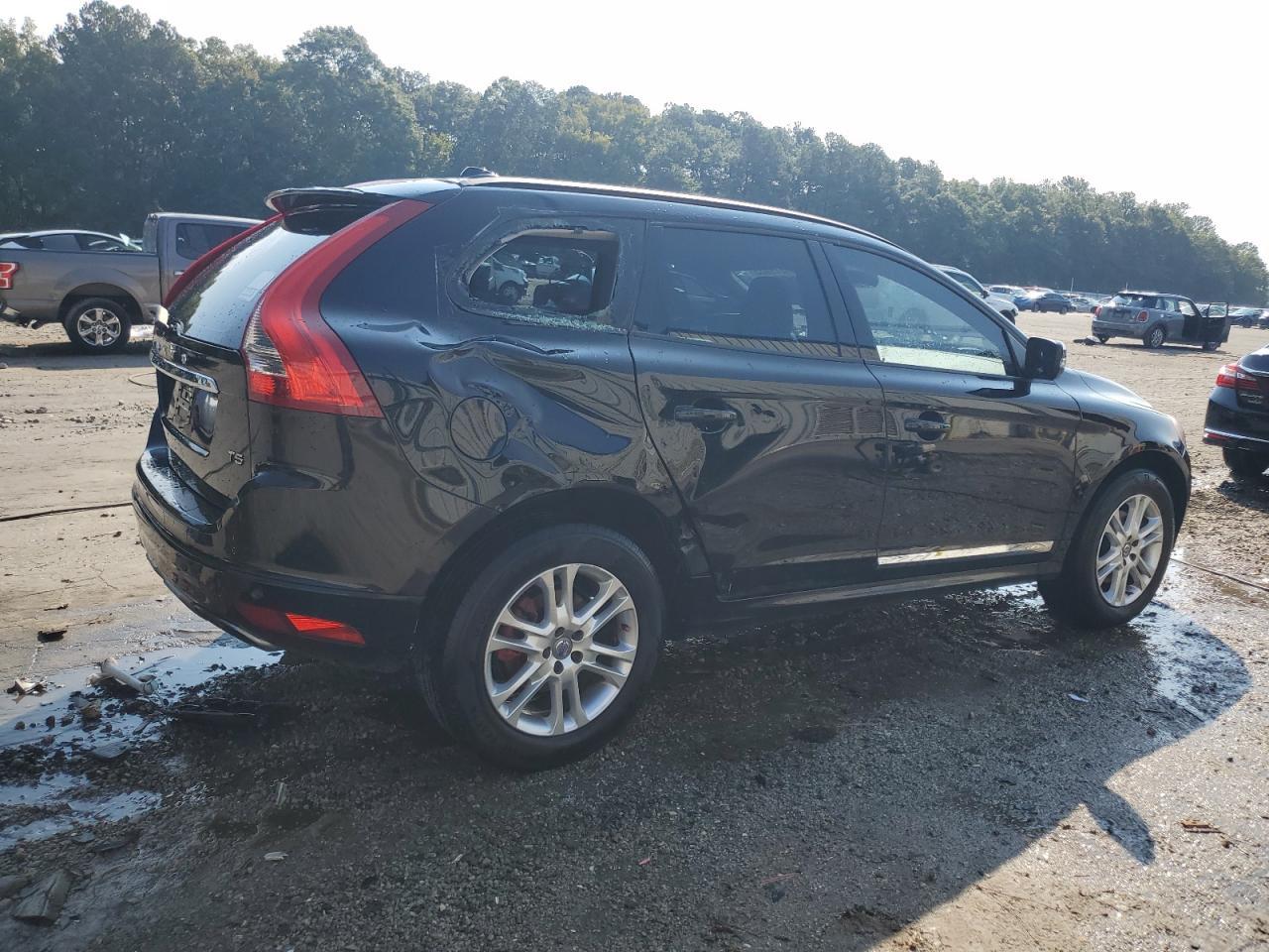 2016 VOLVO XC60