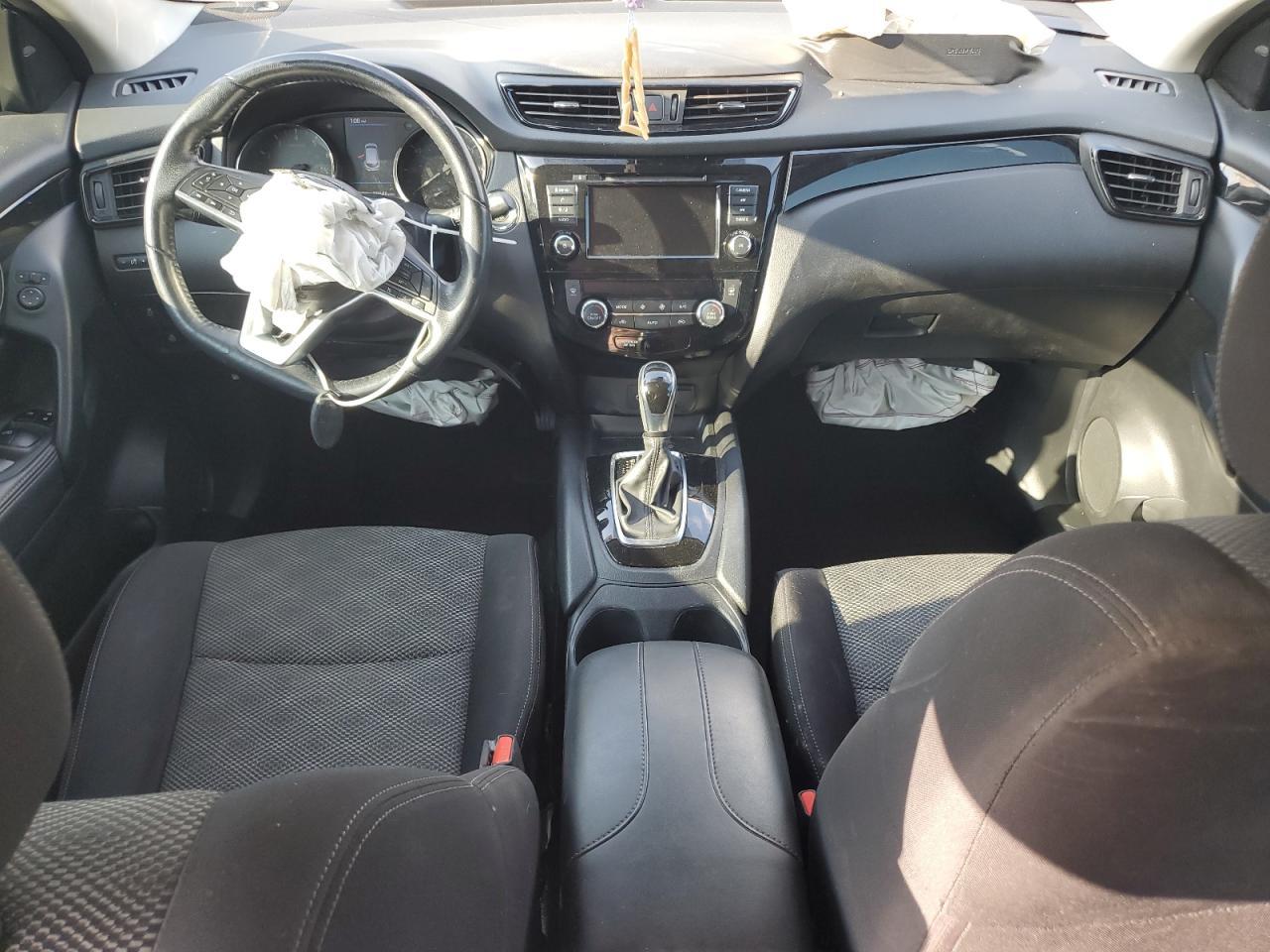 2020 NISSAN Rogue Sport
