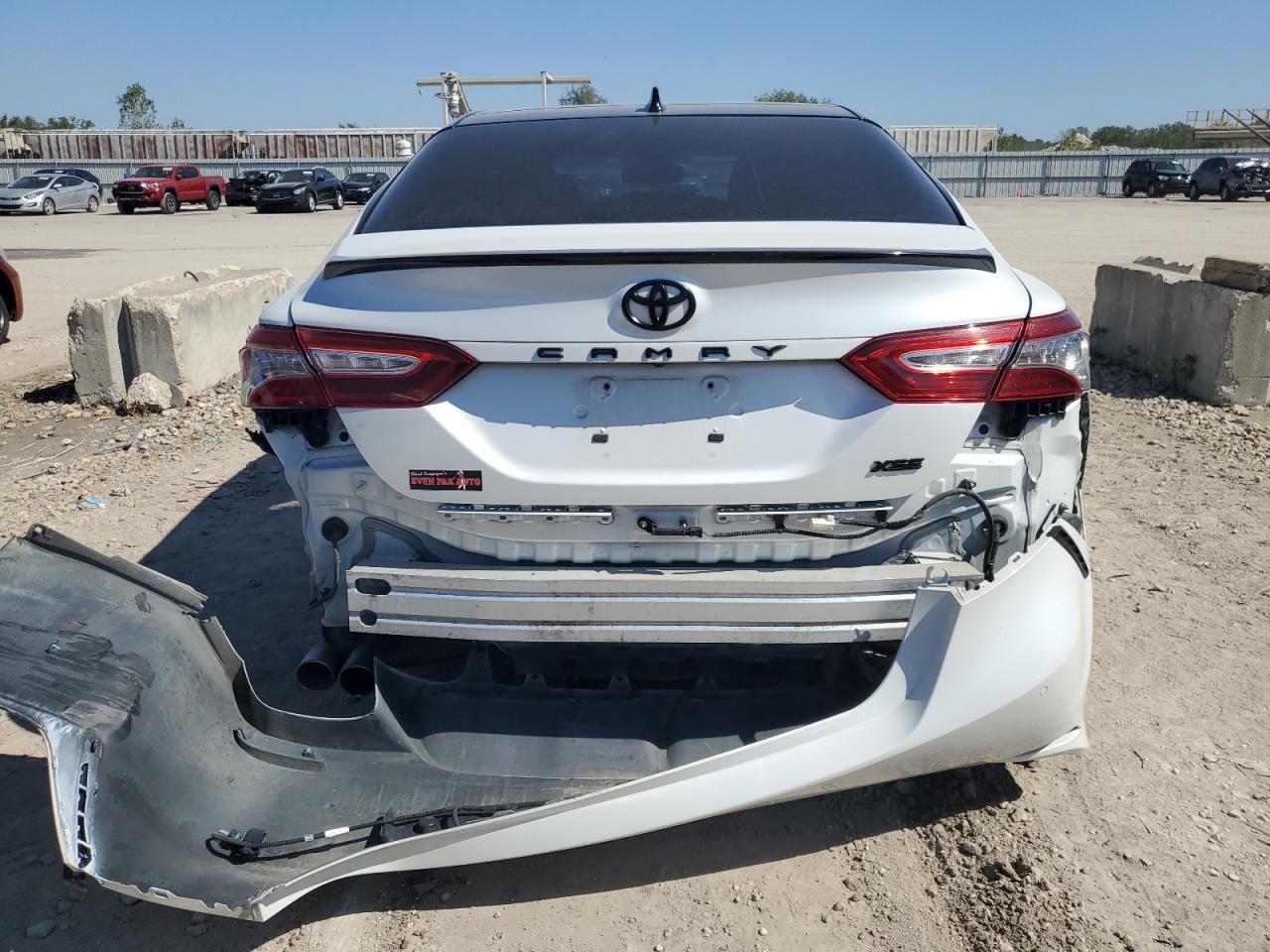 2019 TOYOTA CAMRY