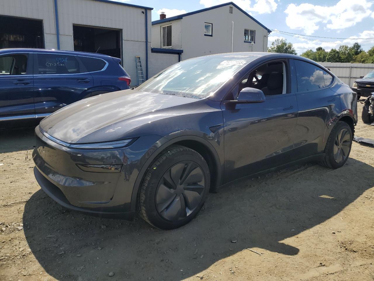2026 TESLA MODEL Y