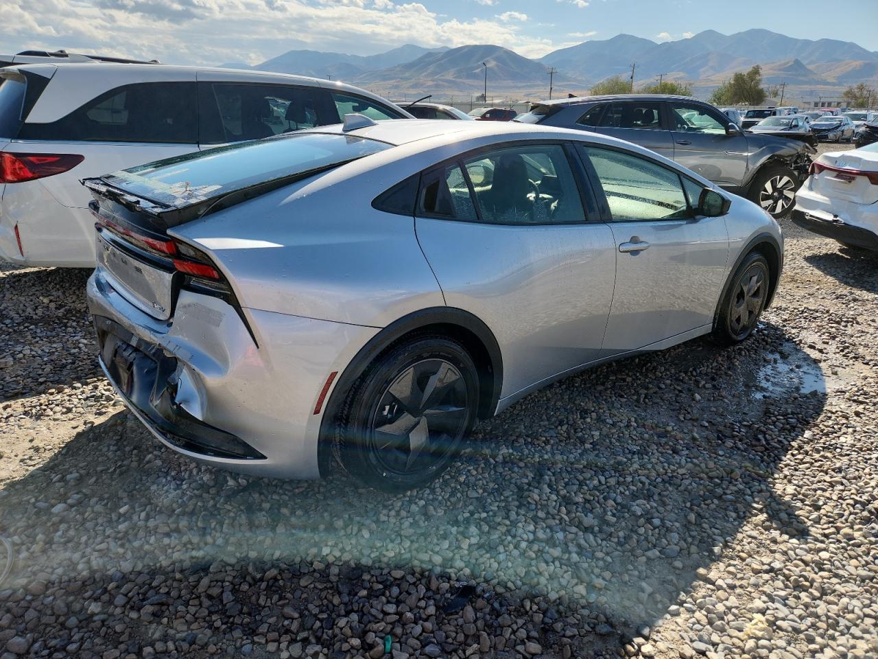 2025 TOYOTA PRIUS