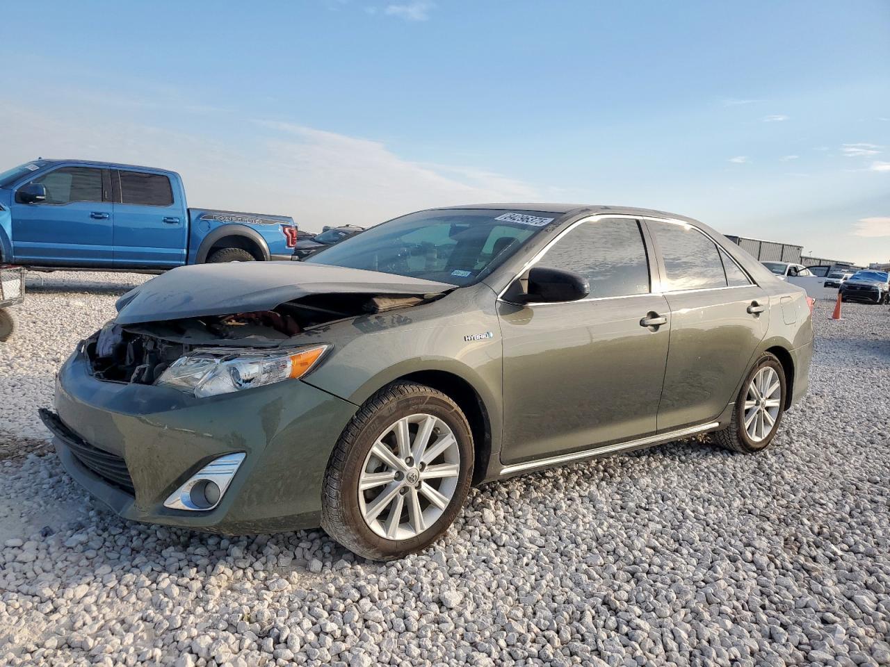 2013 TOYOTA CAMRY