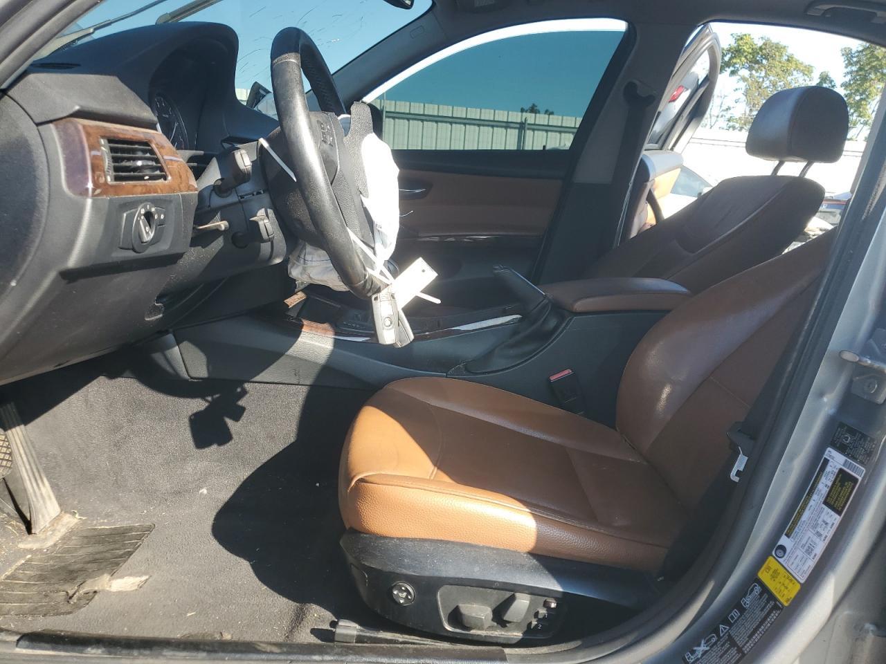 2011 BMW 3 SERIES