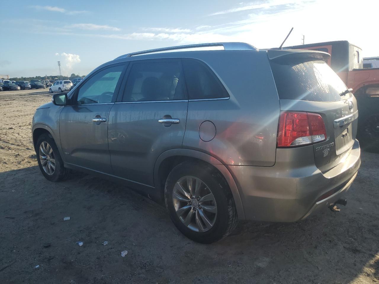 2011 KIA SORENTO