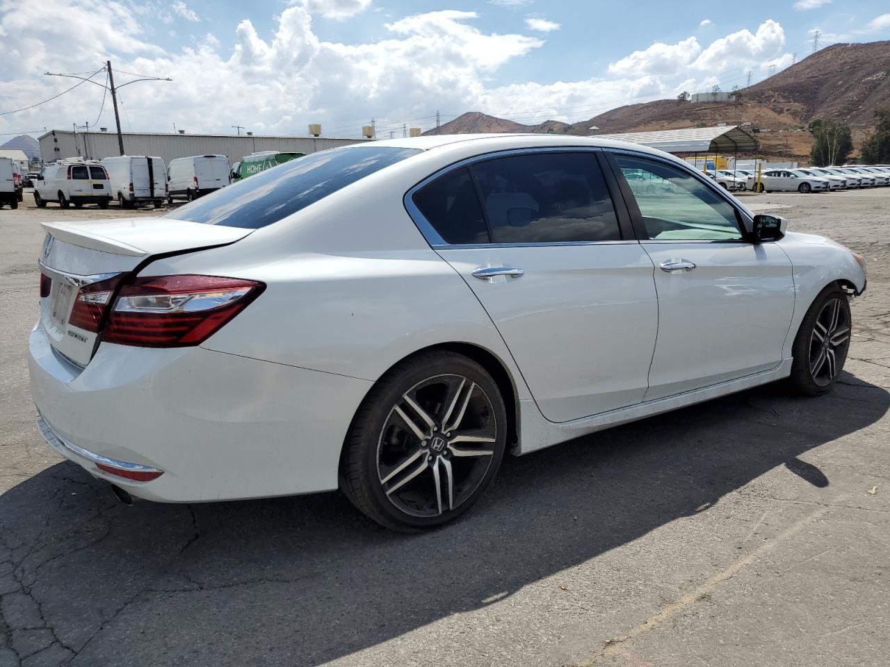 2017 HONDA ACCORD