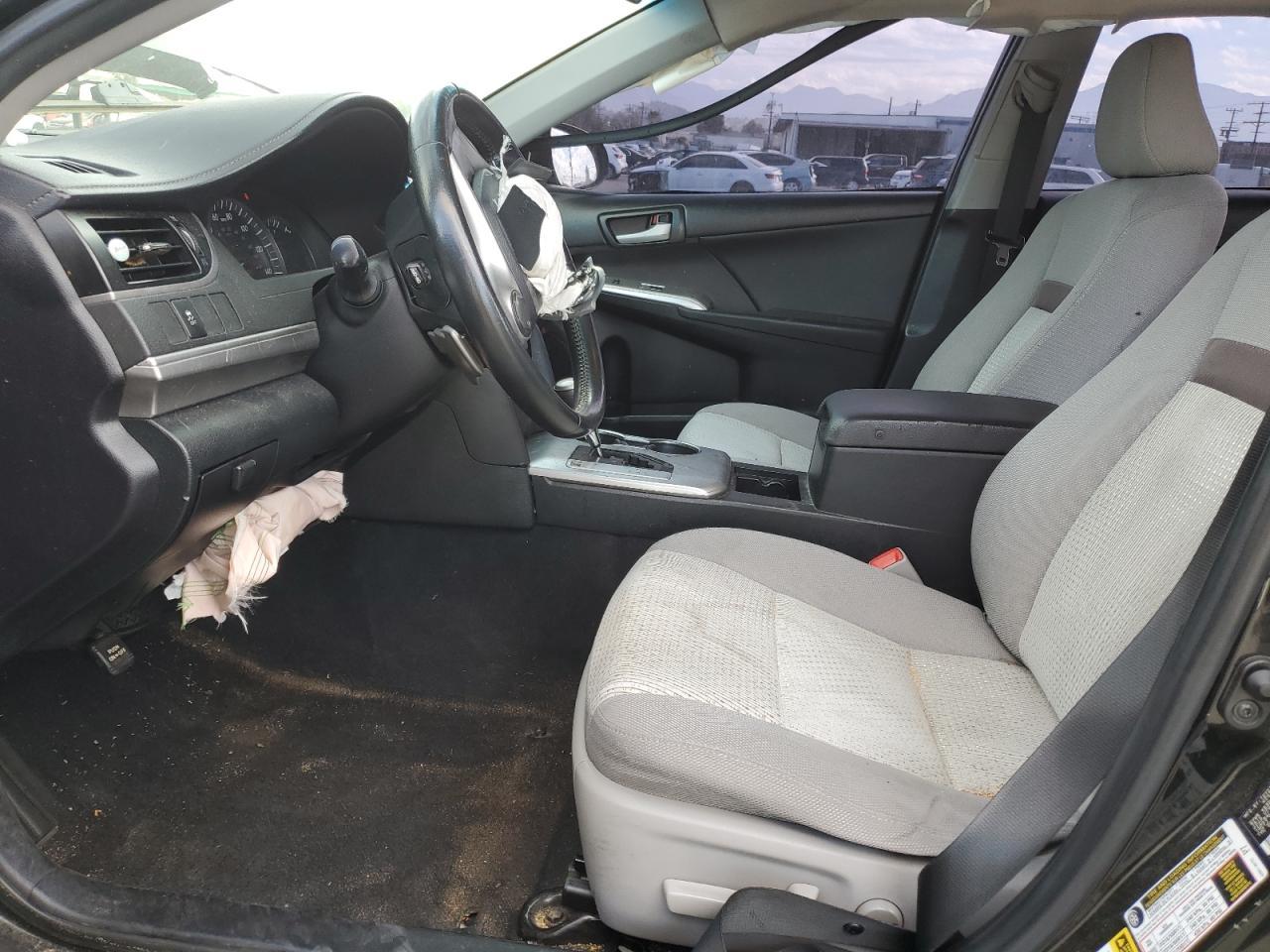 2014 TOYOTA CAMRY
