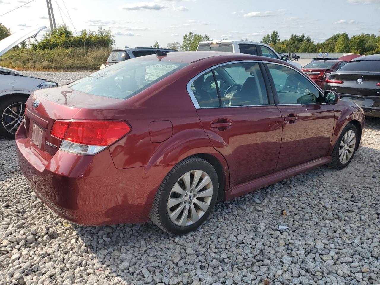 2011 SUBARU Legacy