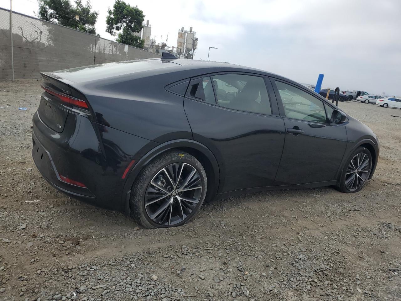 2024 TOYOTA PRIUS