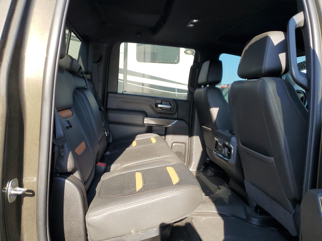2023 GMC Sierra