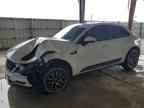 2020 PORSCHE Macan