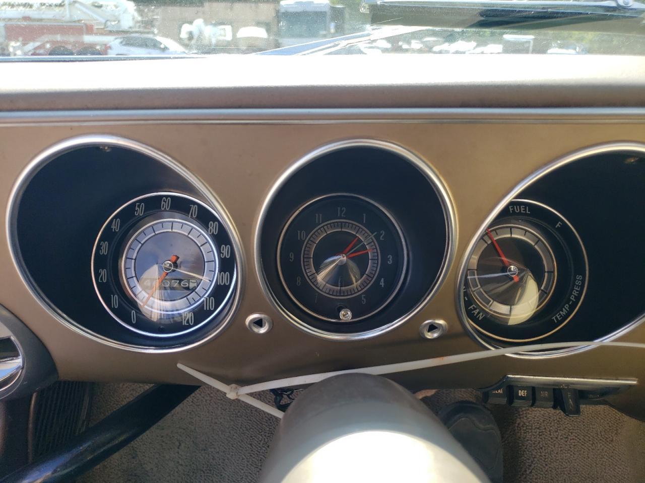 1965 CHEVROLET Corvair