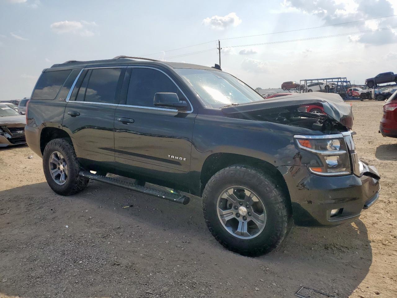 2017 CHEVROLET Tahoe