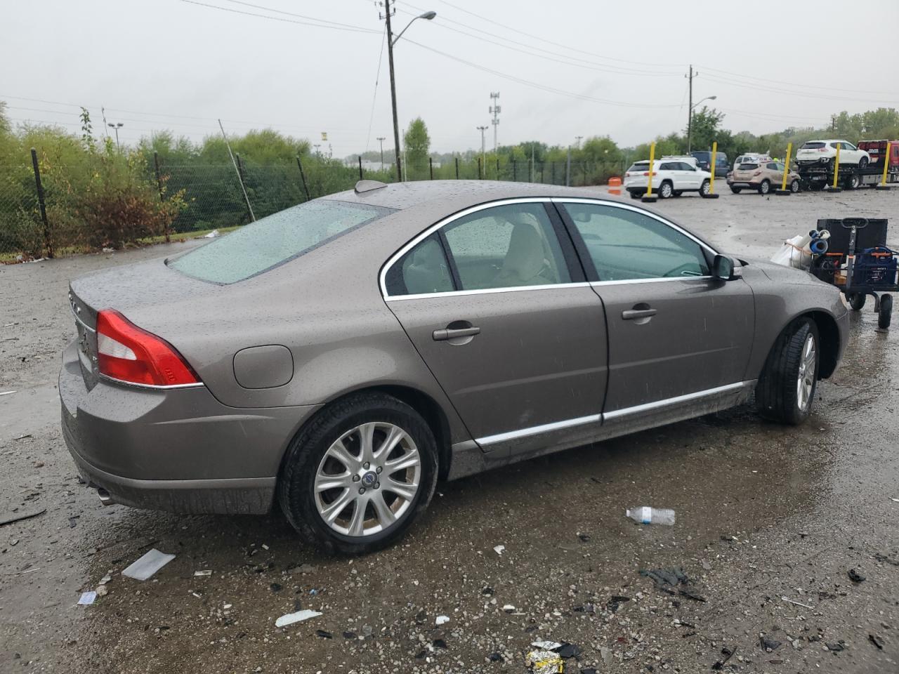 2010 VOLVO S80