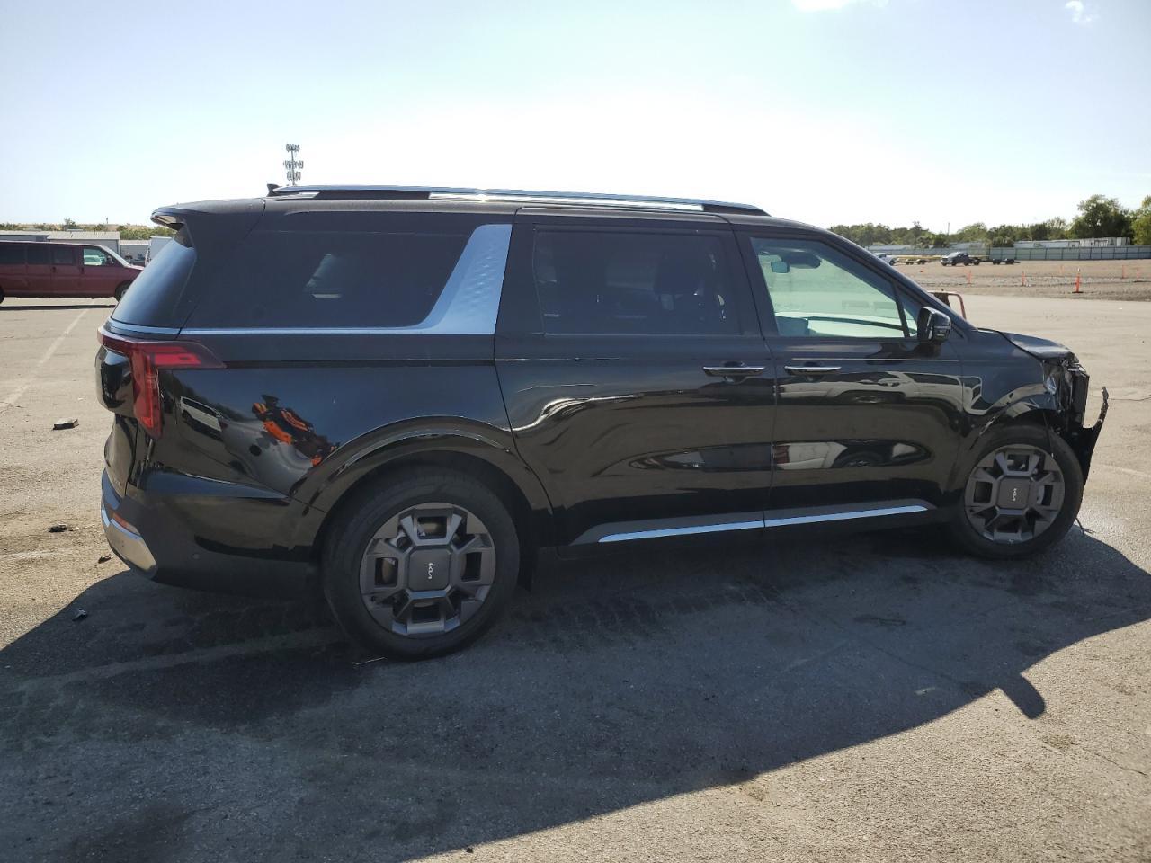2025 KIA Carnival