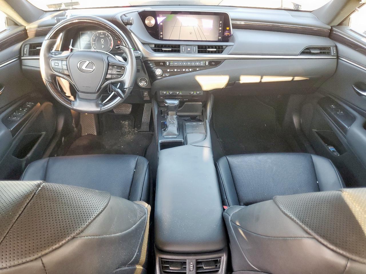 2021 LEXUS Es