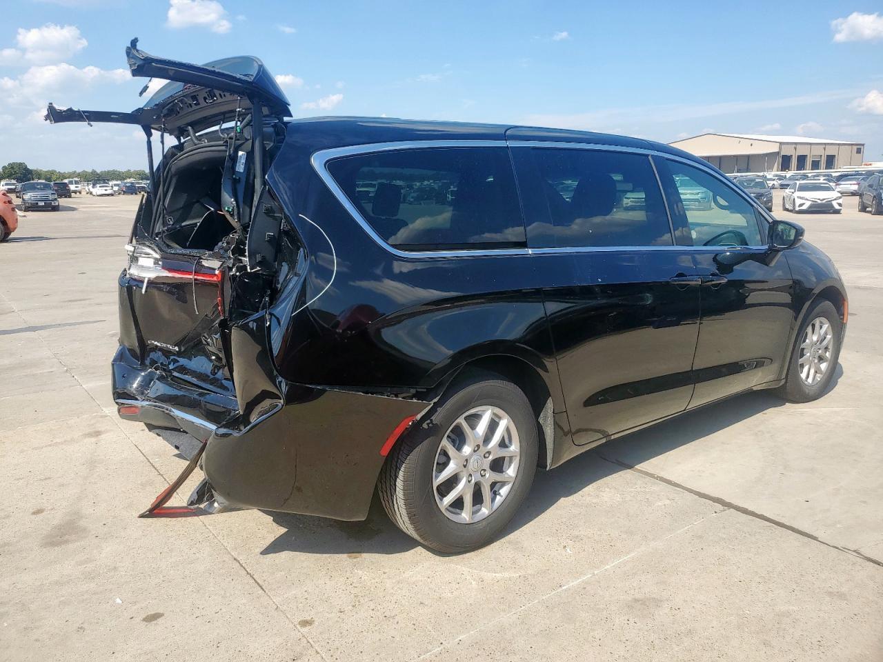 2025 CHRYSLER Pacifica