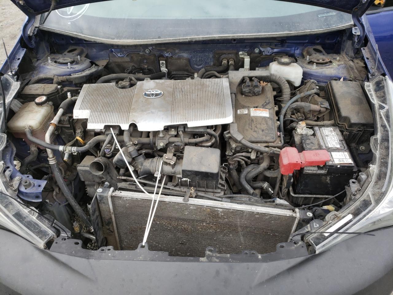 2016 TOYOTA PRIUS