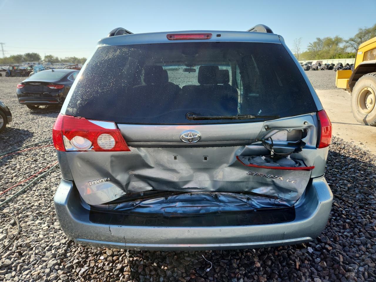 2006 TOYOTA SIENNA