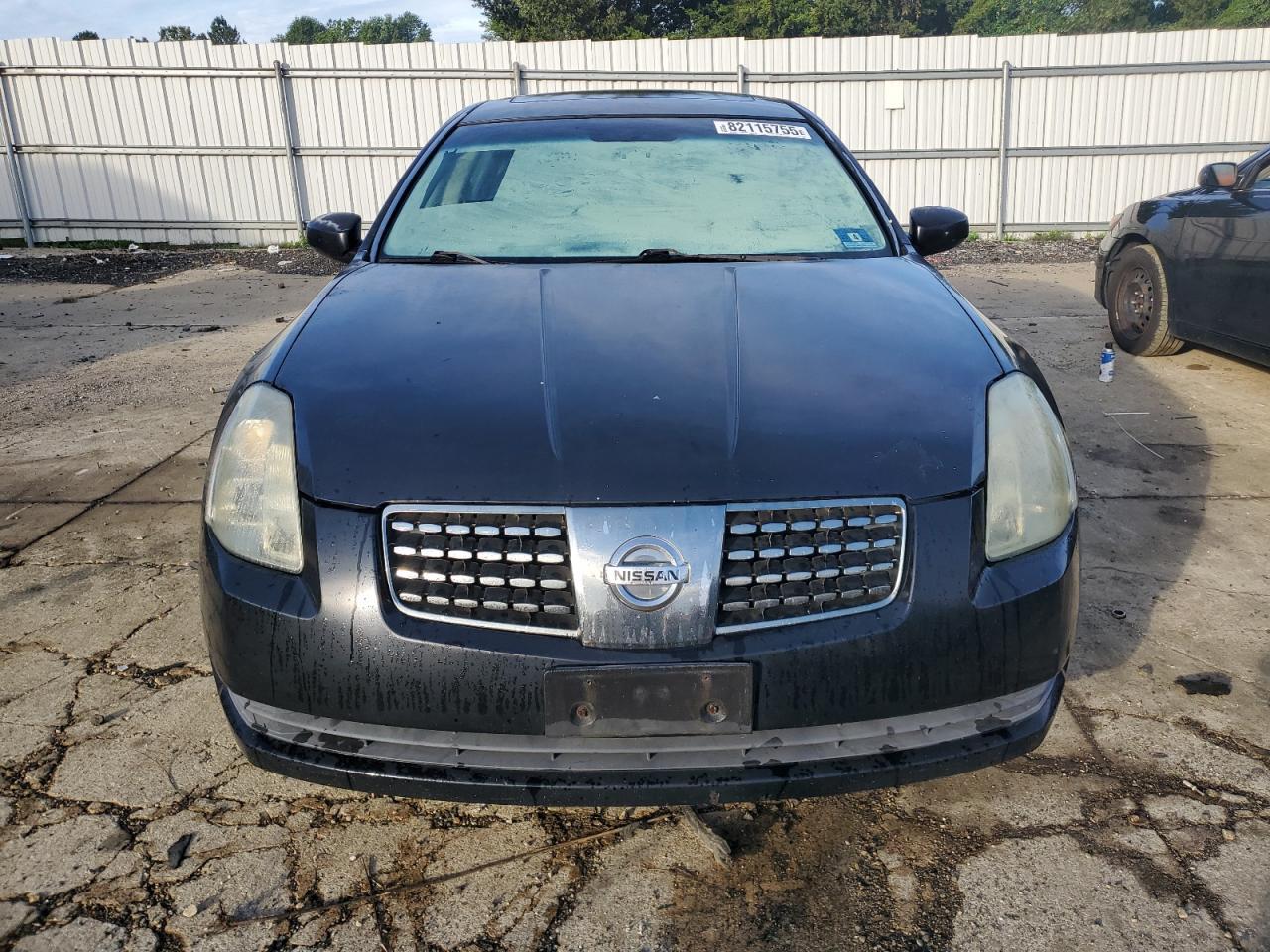 2004 NISSAN Maxima