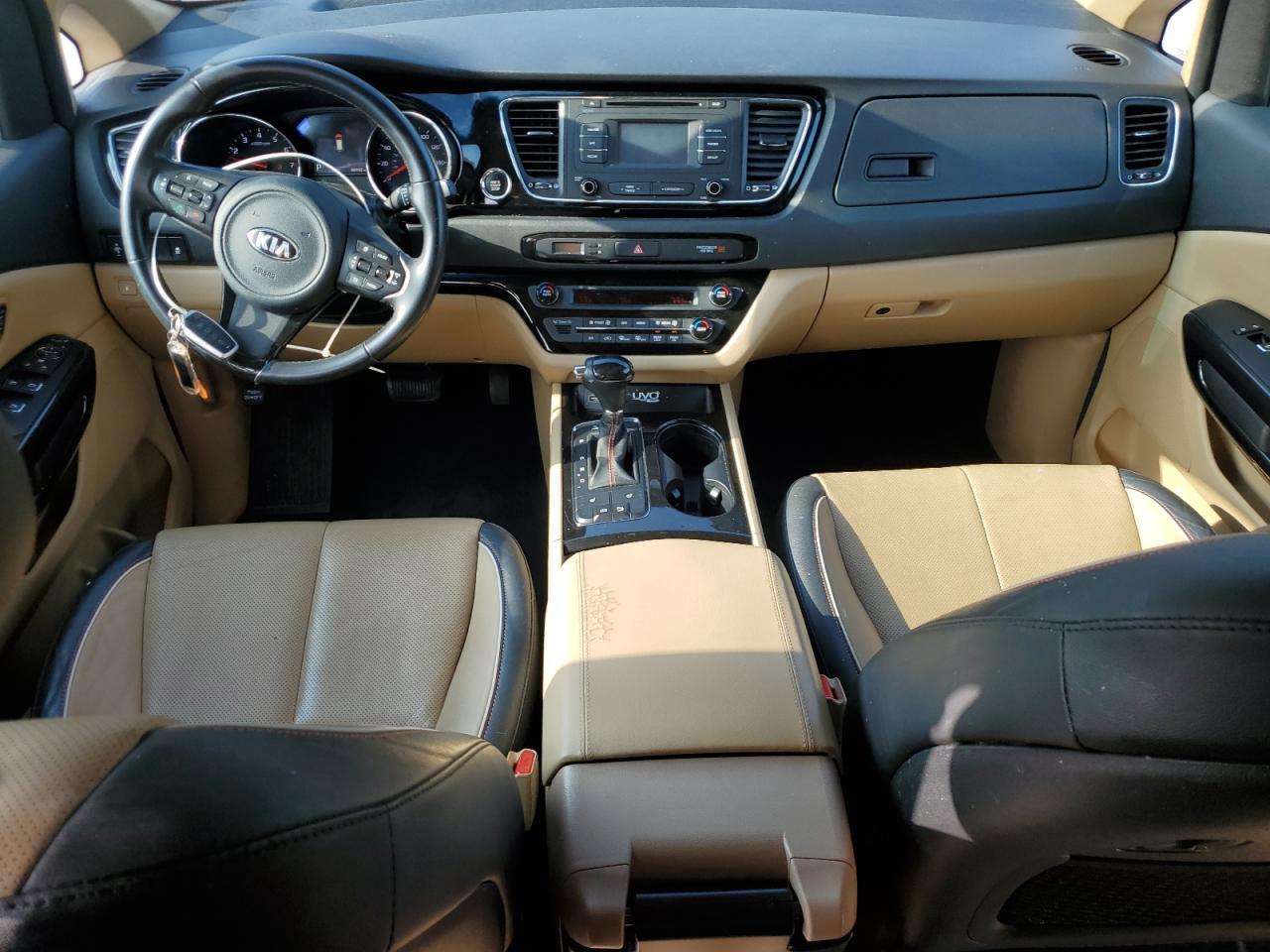 2016 KIA SEDONA
