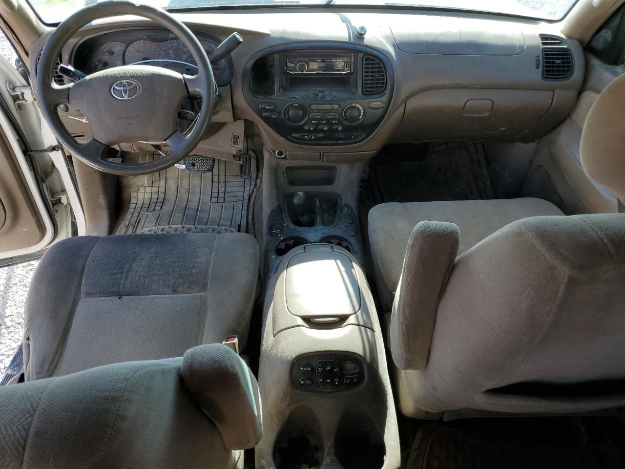 2003 TOYOTA Sequoia