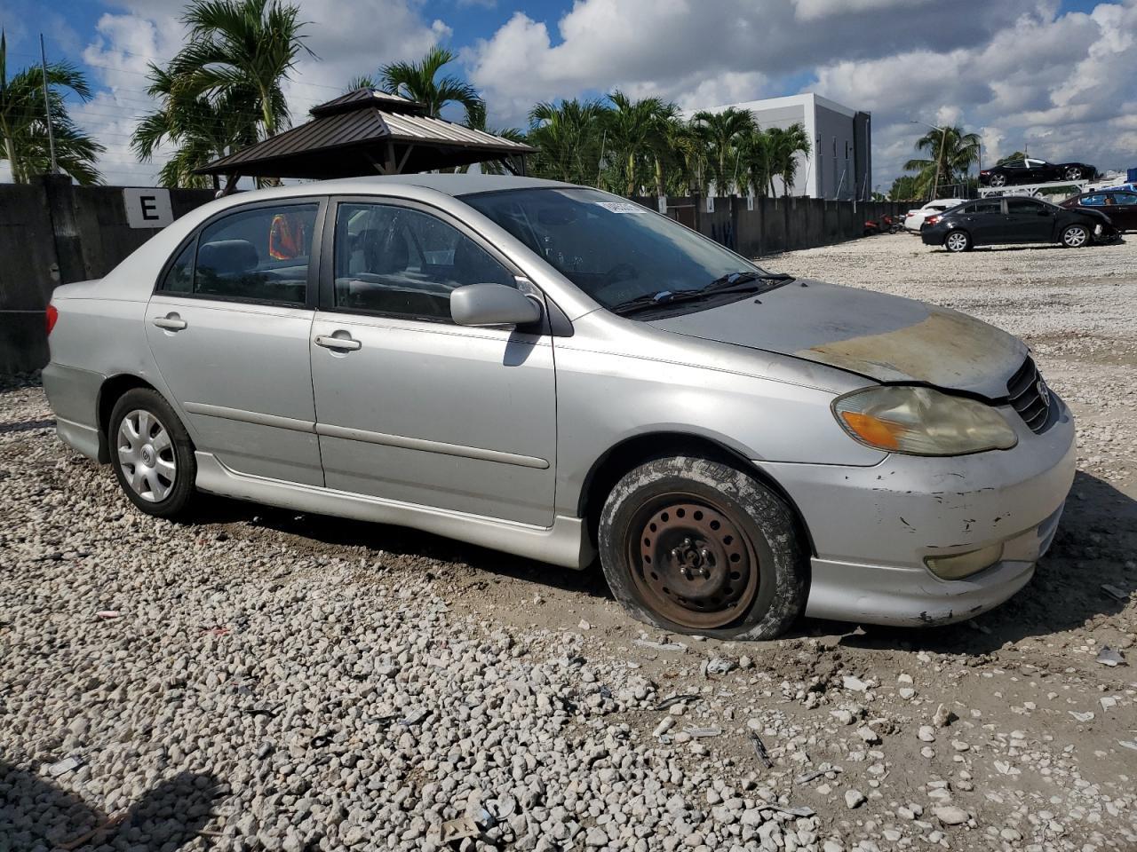 2004 TOYOTA COROLLA