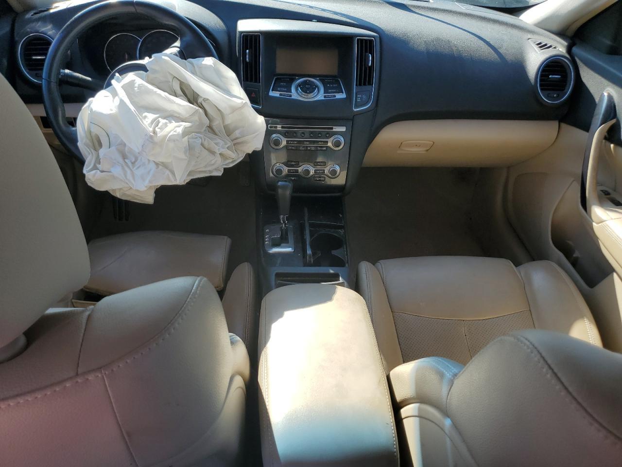 2014 NISSAN Maxima