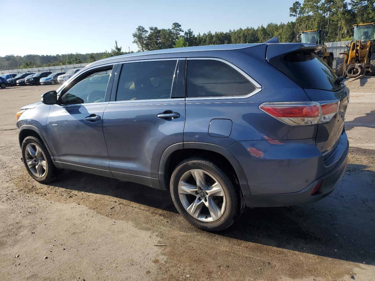 2016 TOYOTA HIGHLANDER