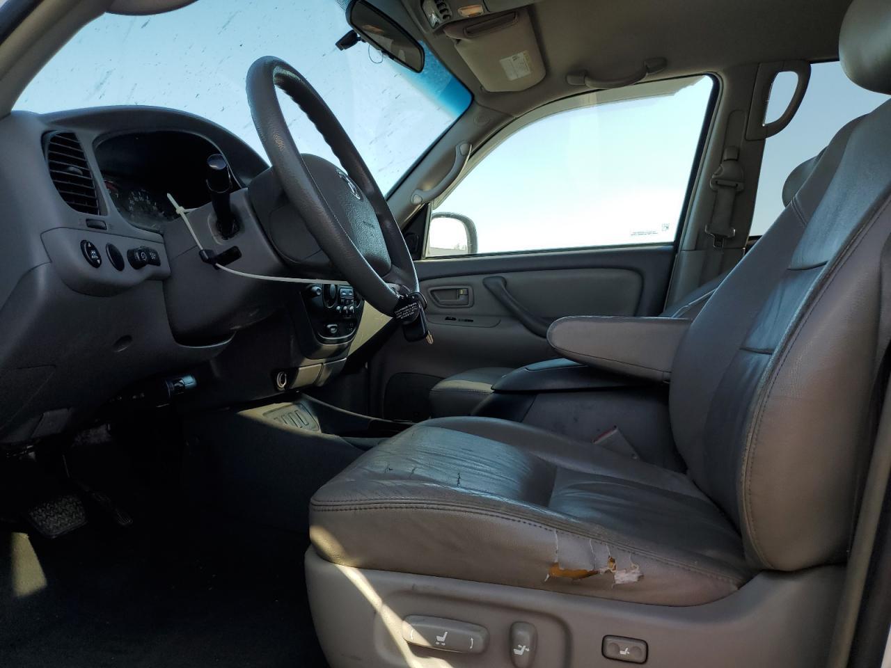 2007 TOYOTA Sequoia