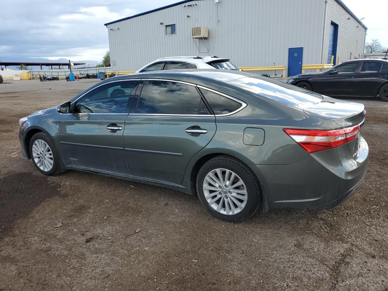 2014 TOYOTA Avalon
