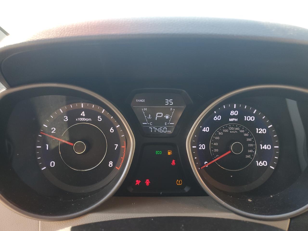 2016 HYUNDAI ELANTRA
