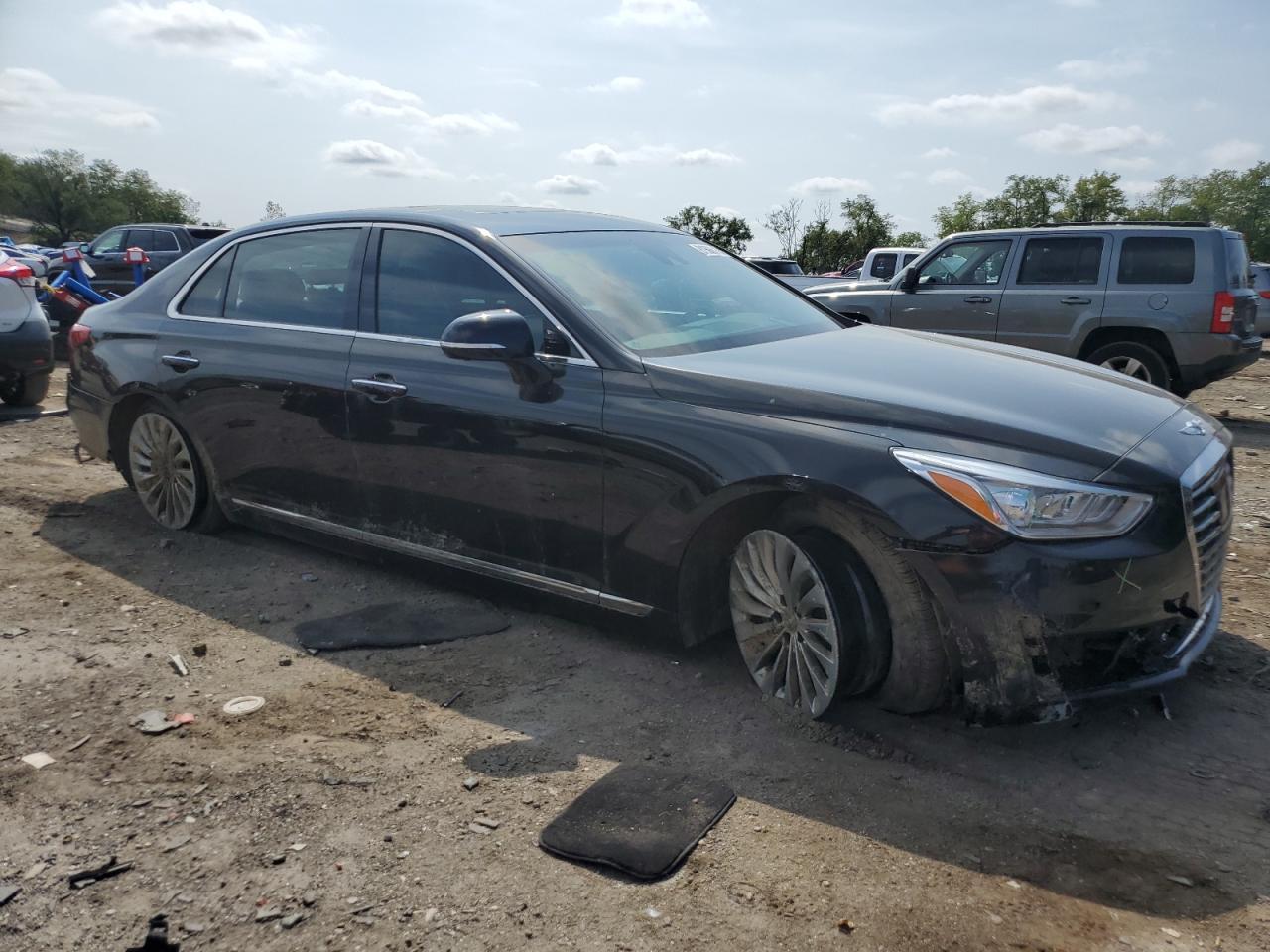 2018 GENESIS G90