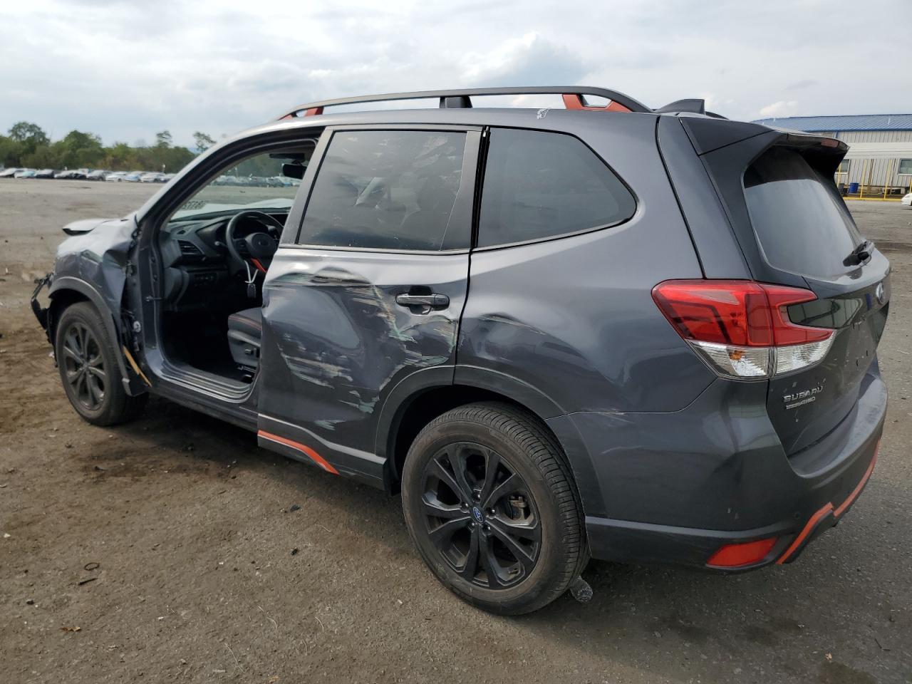 2024 SUBARU FORESTER