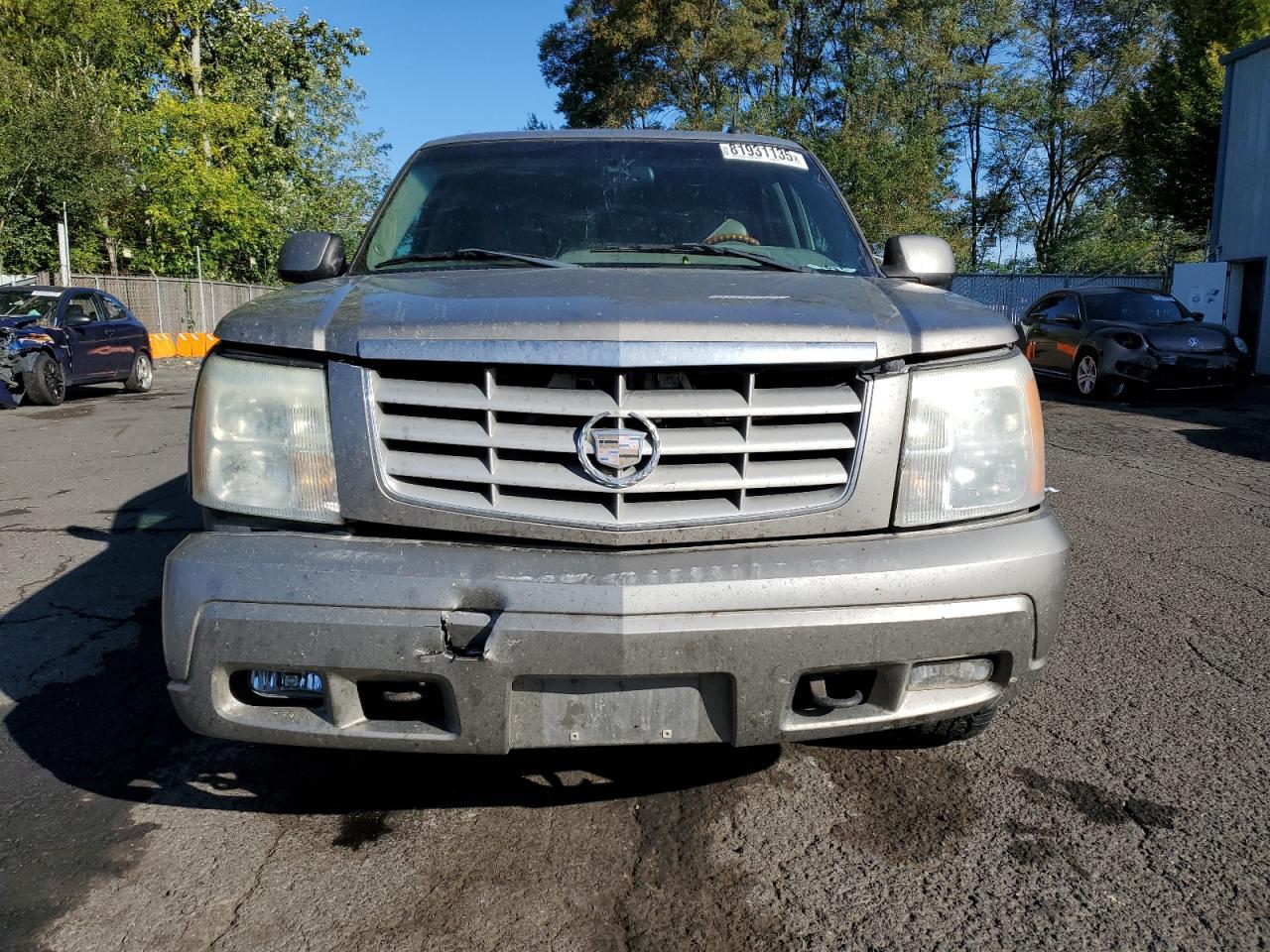 2002 CADILLAC ESCALADE