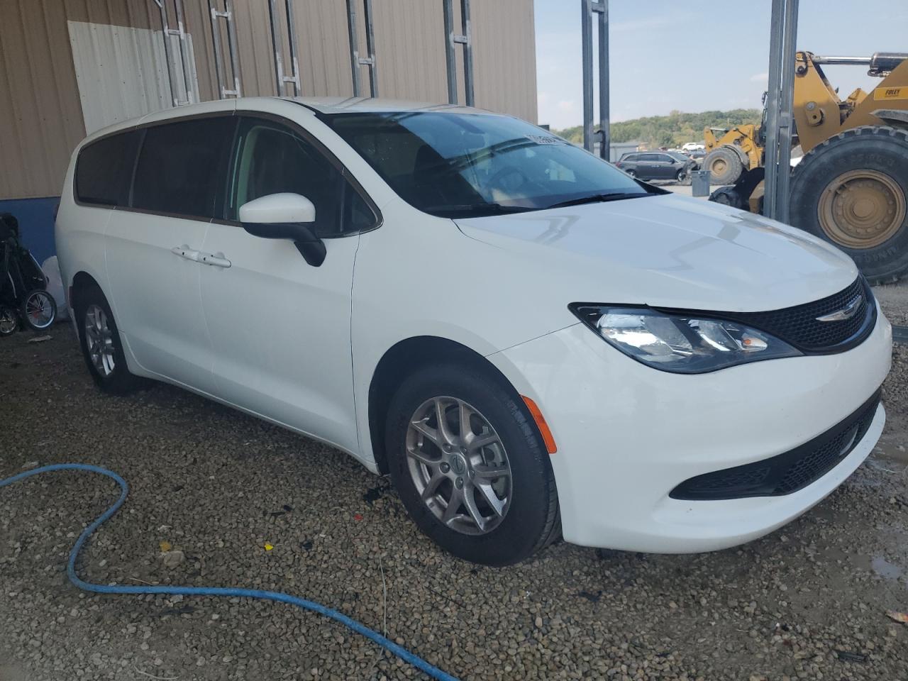 2022 CHRYSLER Voyager