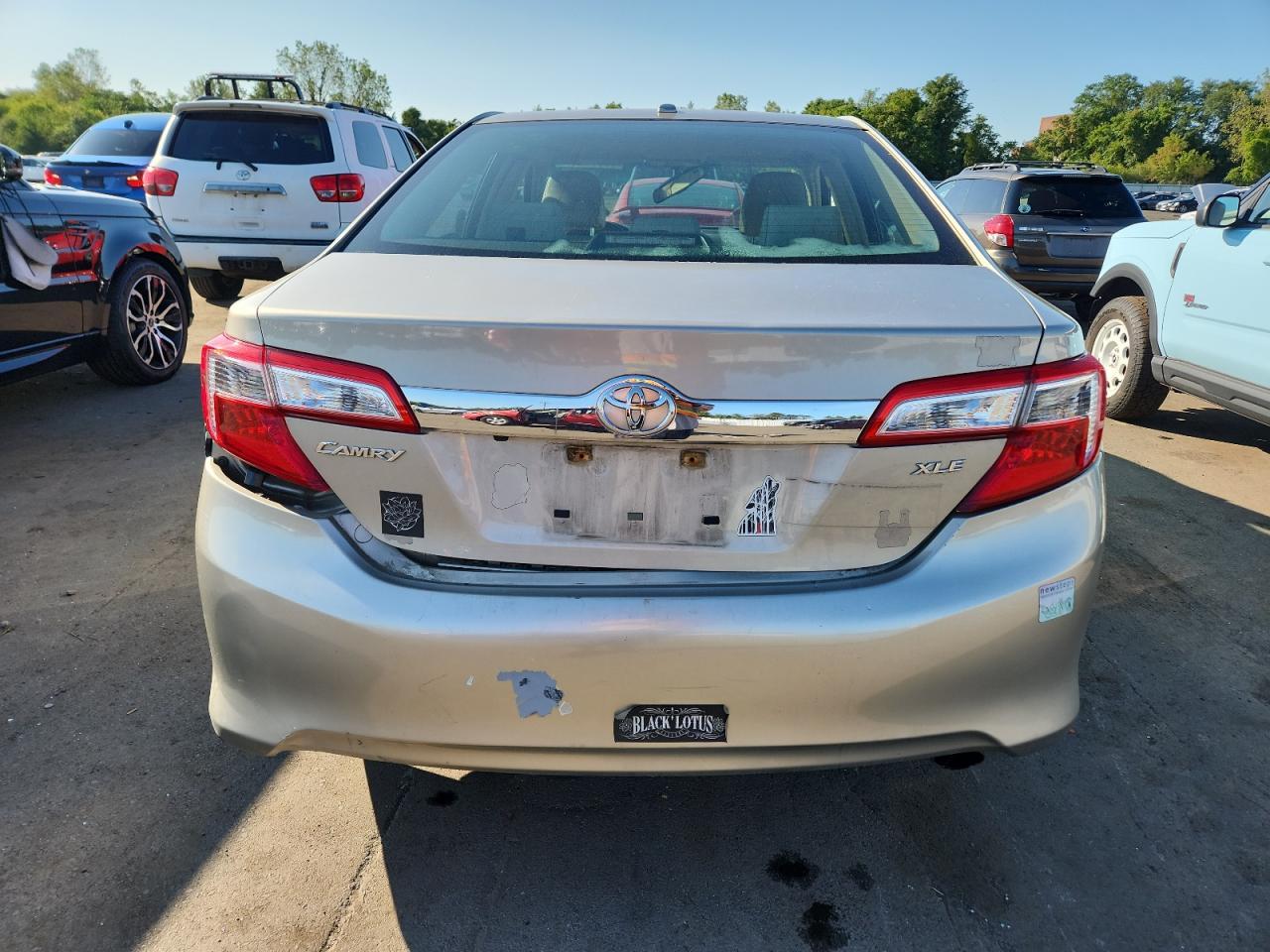 2014 TOYOTA CAMRY