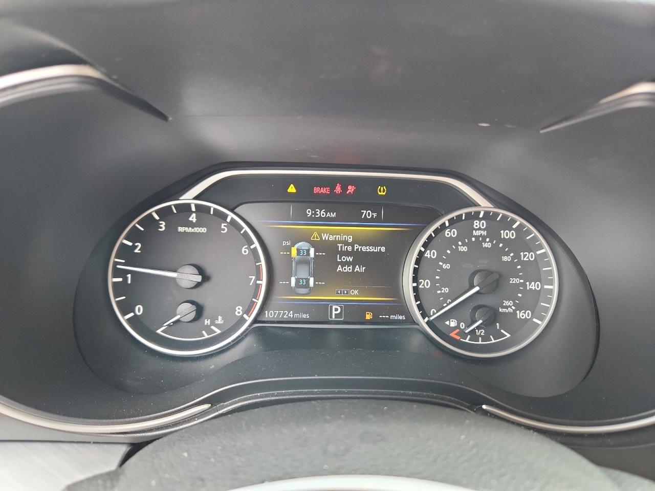 2017 NISSAN Maxima